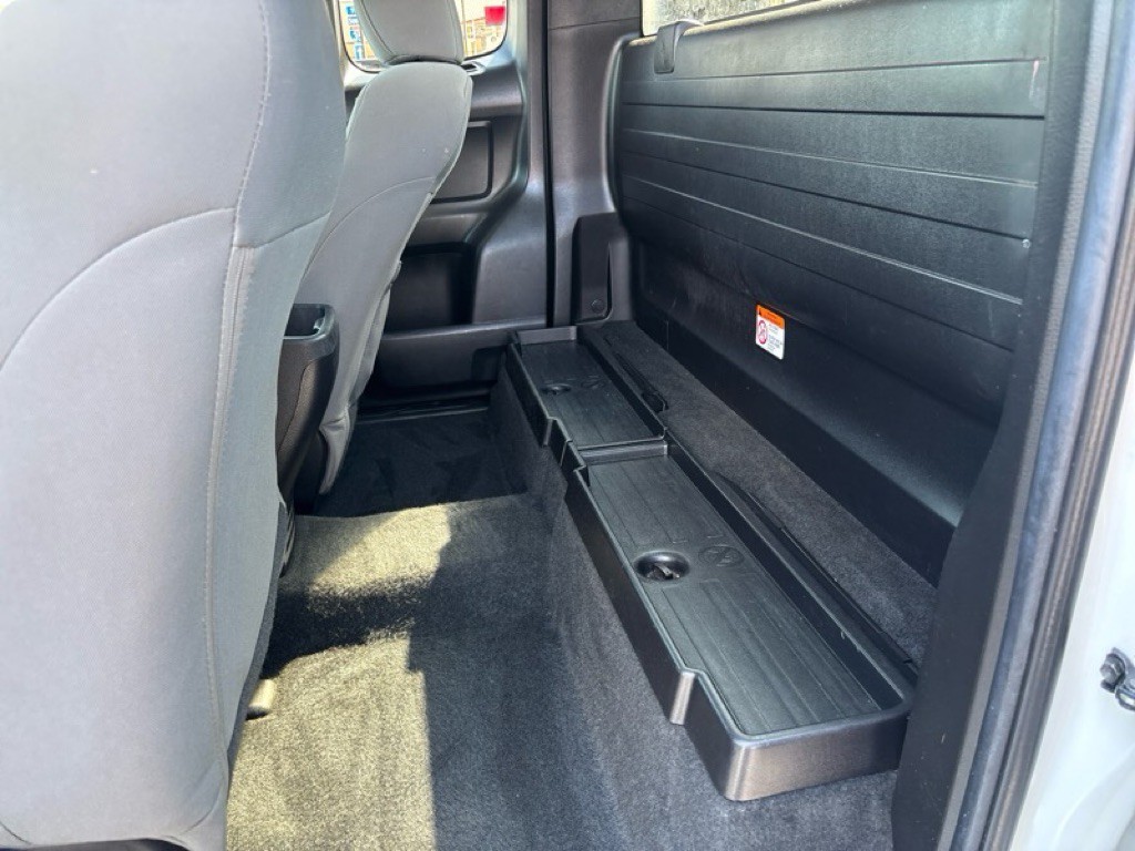 2021 Toyota Tacoma Image 16