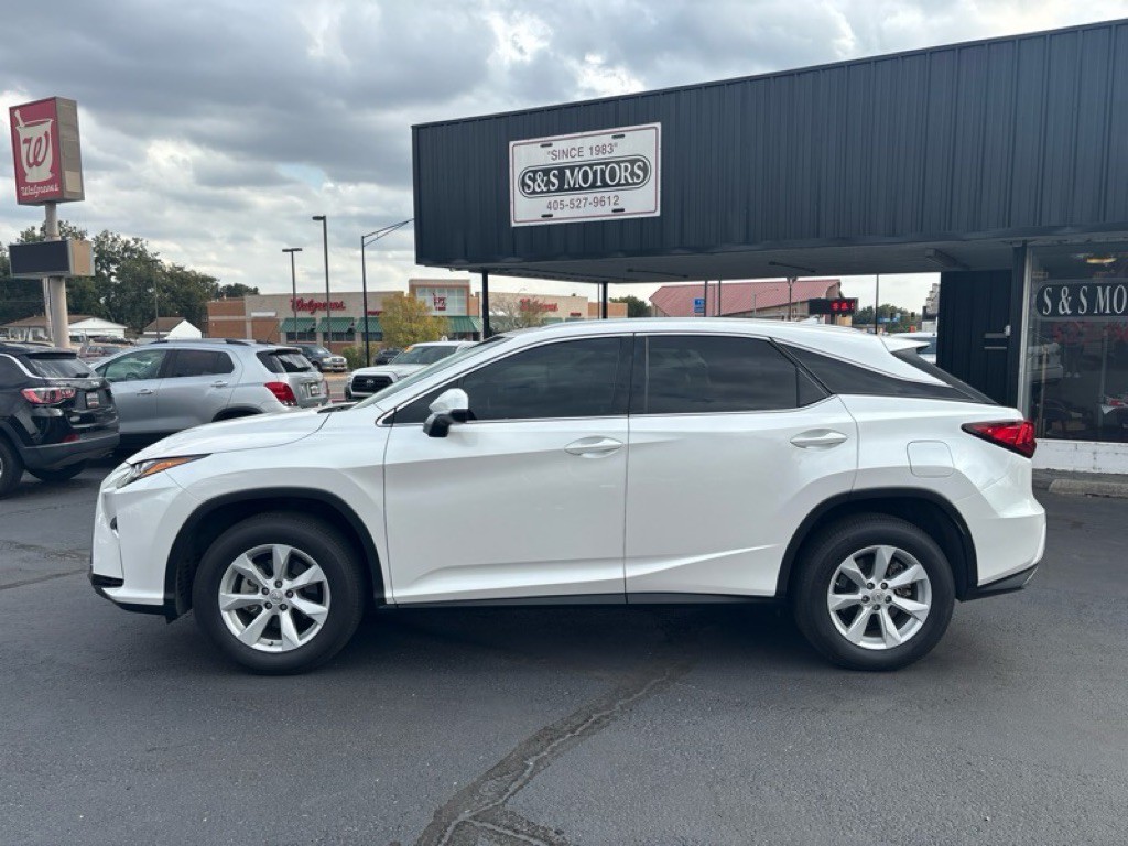 2016 Lexus RX Image 2