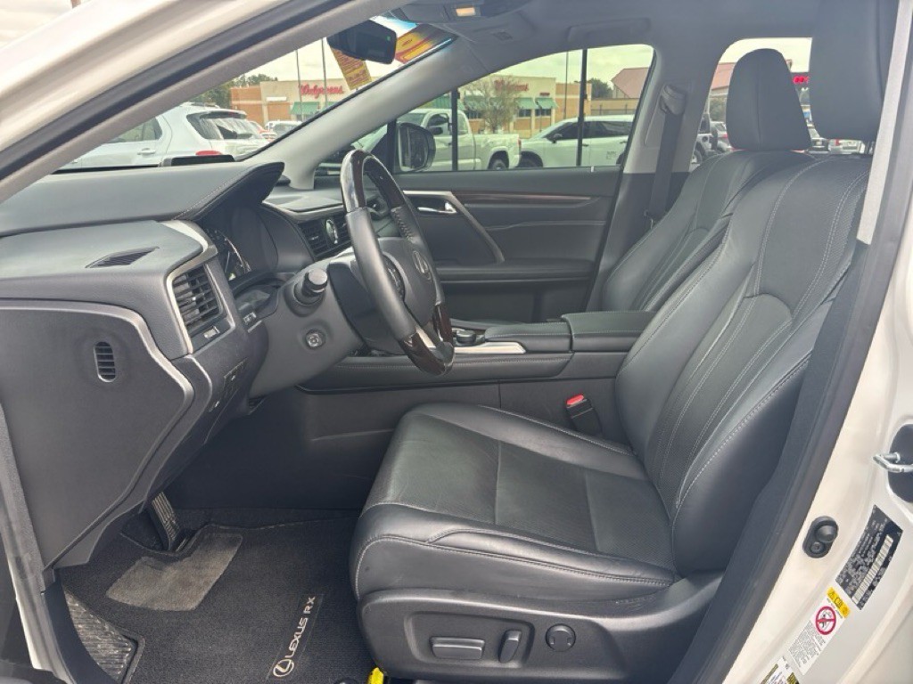 2016 Lexus RX Image 9