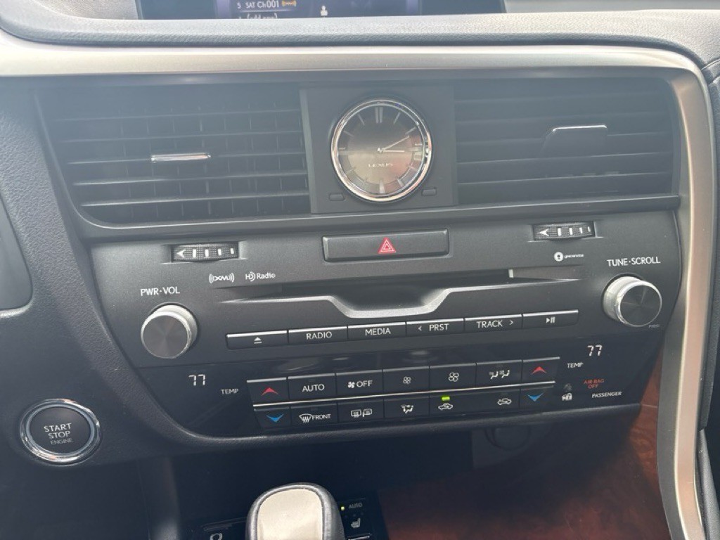 2016 Lexus RX Image 16