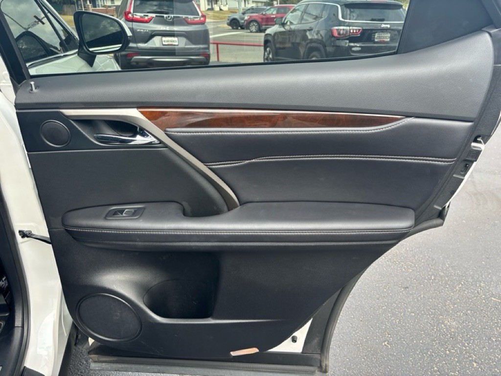 2016 Lexus RX Image 24
