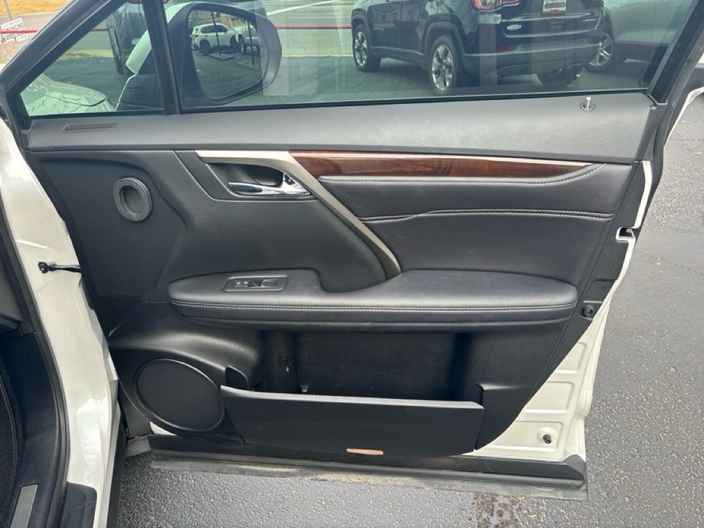 2016 Lexus RX Image 26
