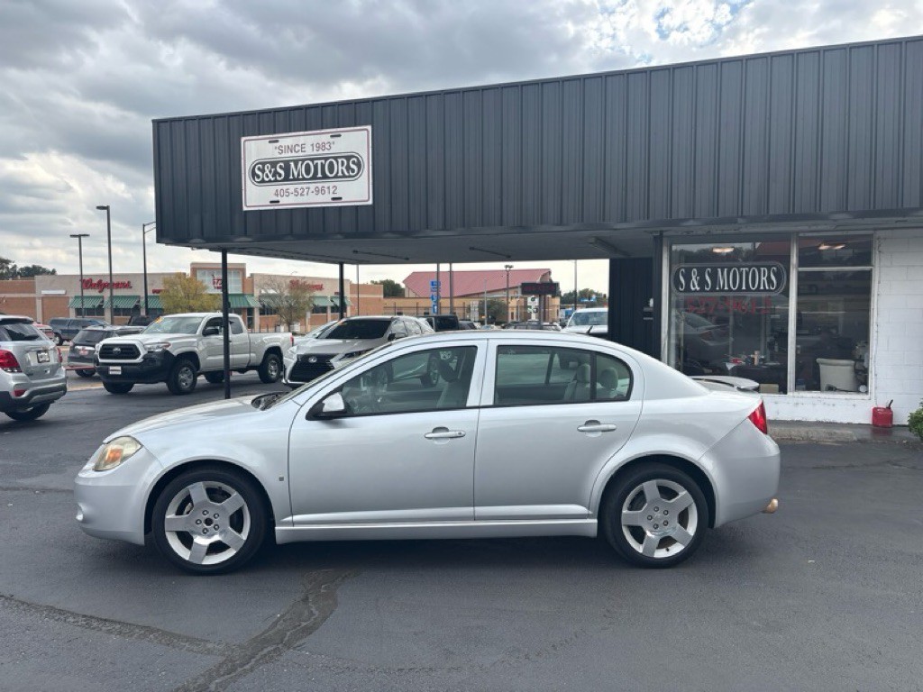2009 Chevrolet Cobalt Image 2