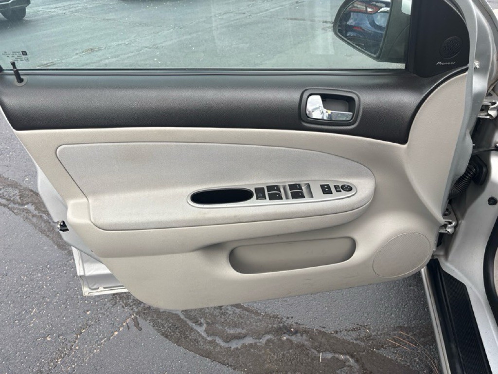 2009 Chevrolet Cobalt Image 16