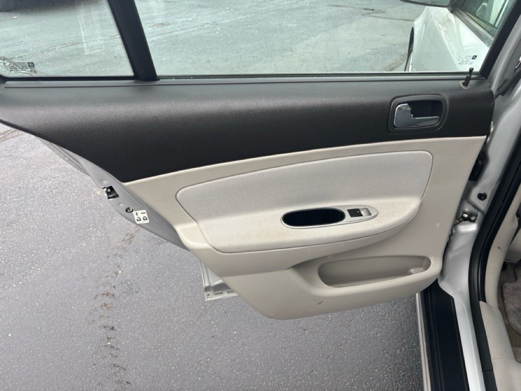 2009 Chevrolet Cobalt Image 18