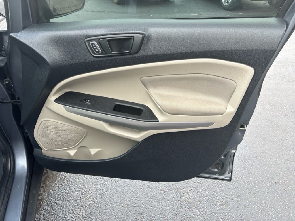 2018 Ford Econoline Image 24