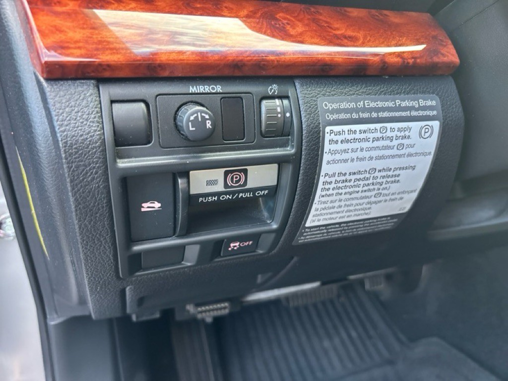 2011 Subaru Outback Image 11