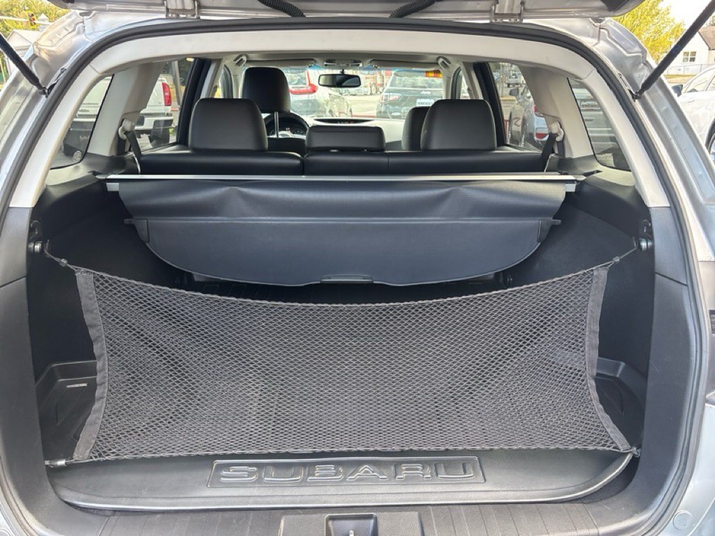 2011 Subaru Outback Image 21