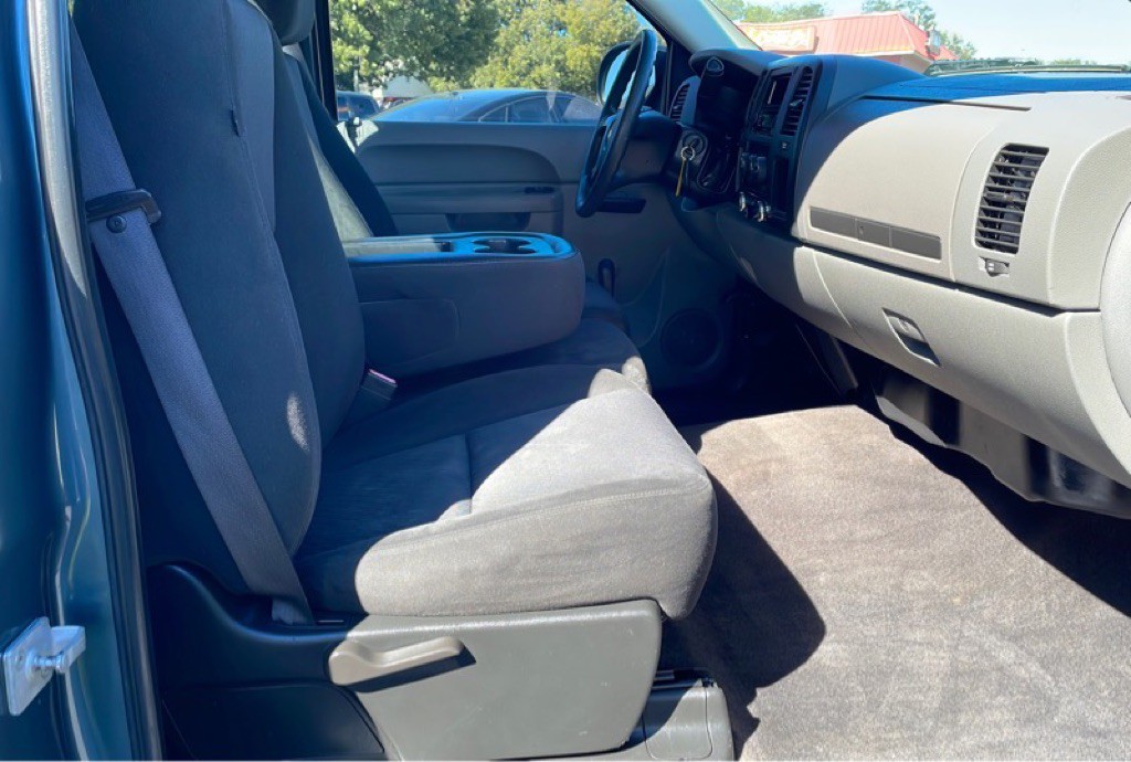 2010 Chevrolet Silverado 1500 Image 31