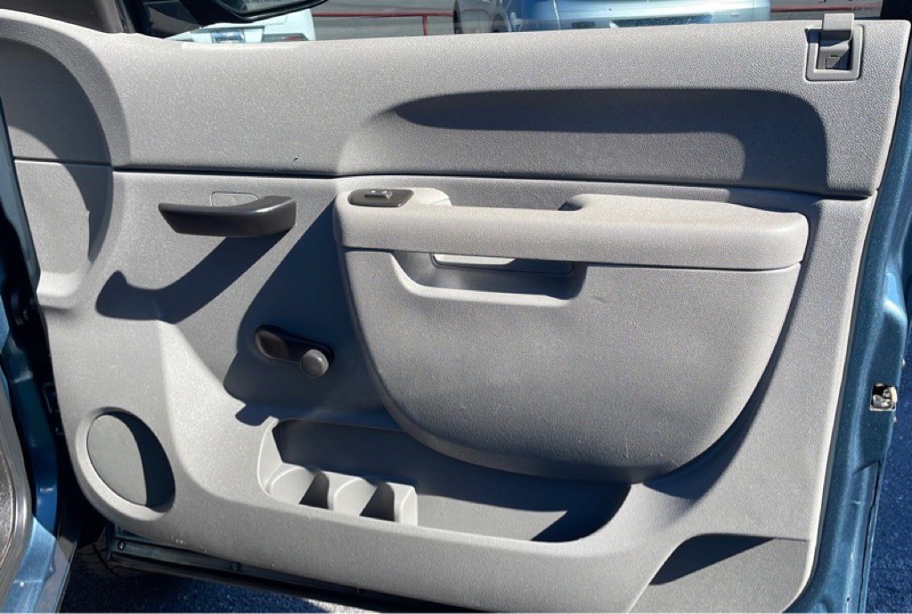 2010 Chevrolet Silverado 1500 Image 32