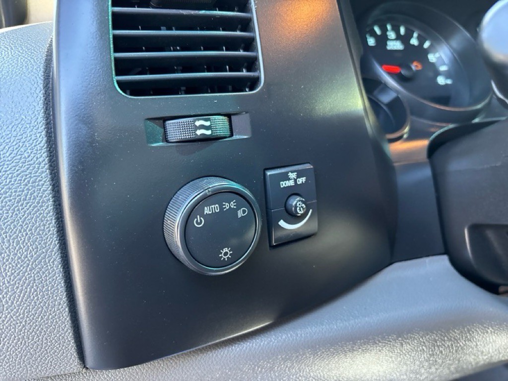 2010 Chevrolet Silverado 1500 Image 42