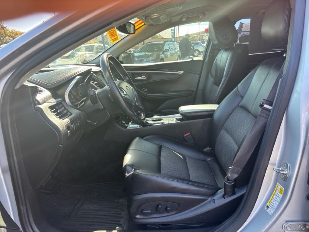 2016 Chevrolet Impala Image 9