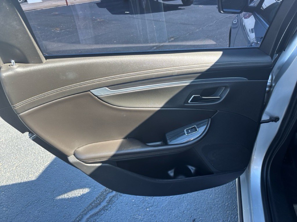 2016 Chevrolet Impala Image 20