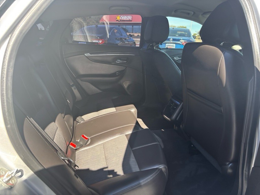 2016 Chevrolet Impala Image 21