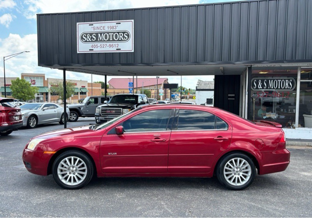 2008 Mercury Milan Image 2