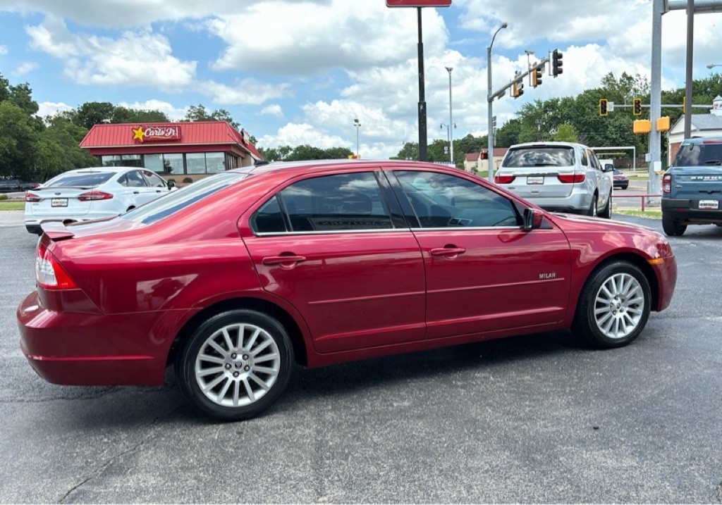 2008 Mercury Milan Image 5