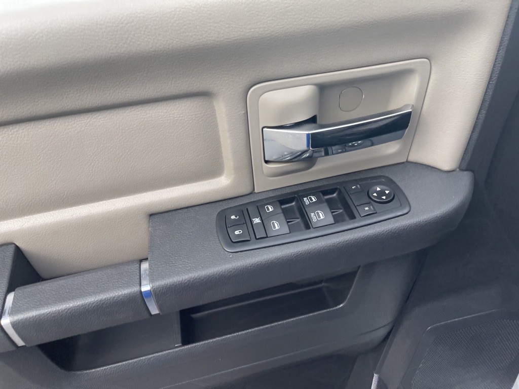 2012 Dodge Ram 1500 Image 11