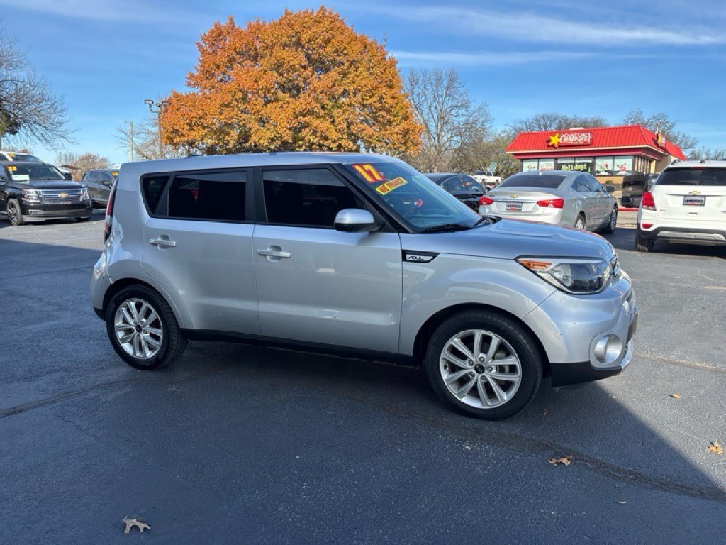2017 Kia Soul Image 7