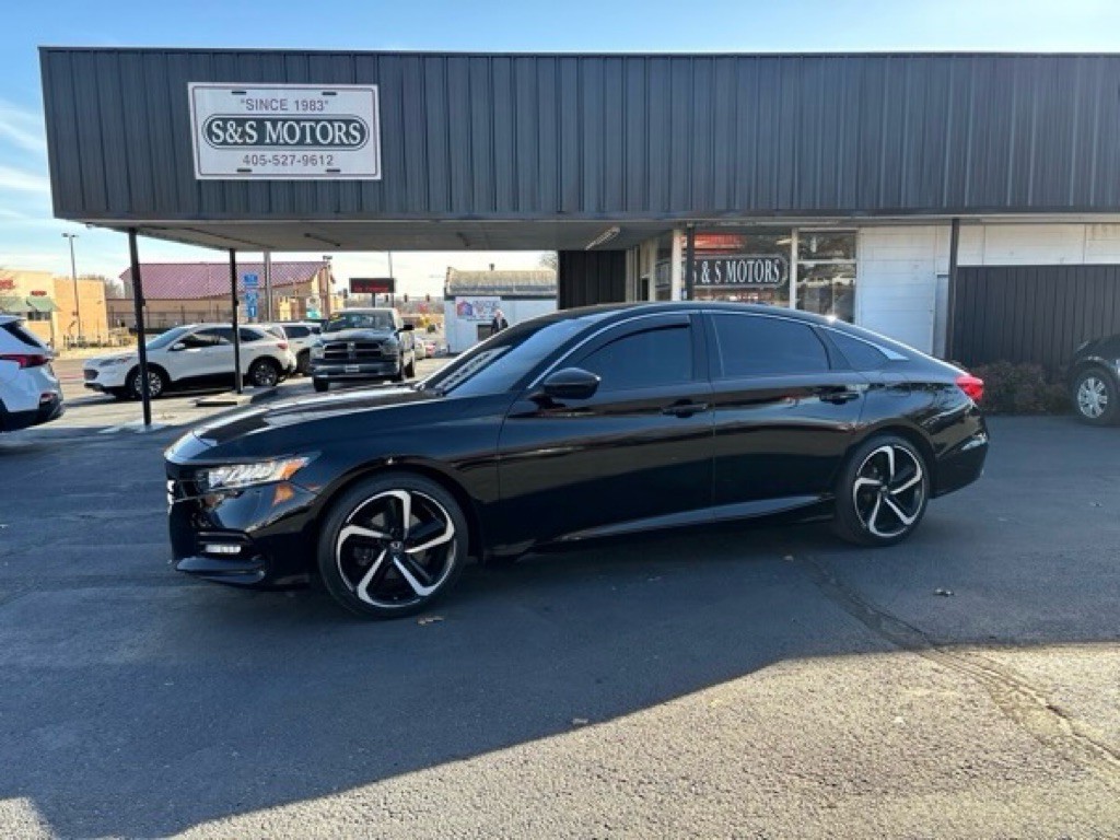 2020 Honda Accord Image 1