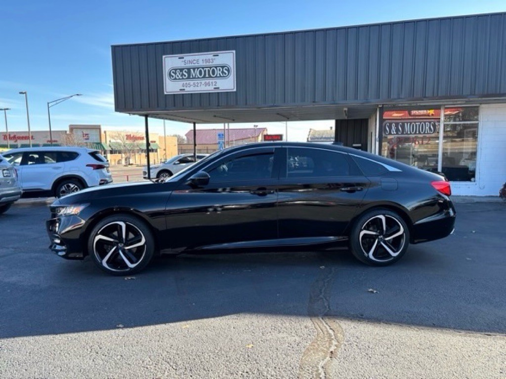 2020 Honda Accord Image 2