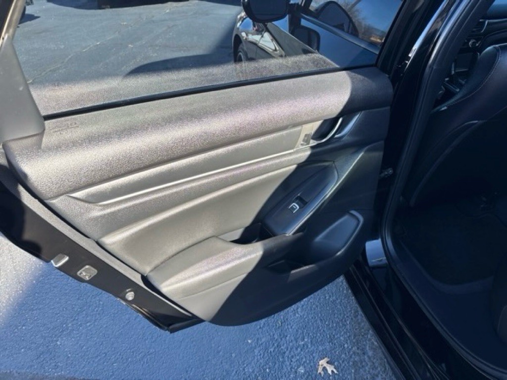 2020 Honda Accord Image 19