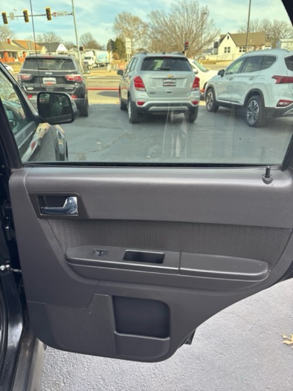 2011 Ford Escape Image 20