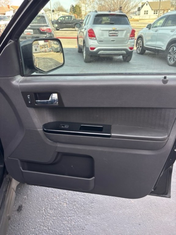 2011 Ford Escape Image 22