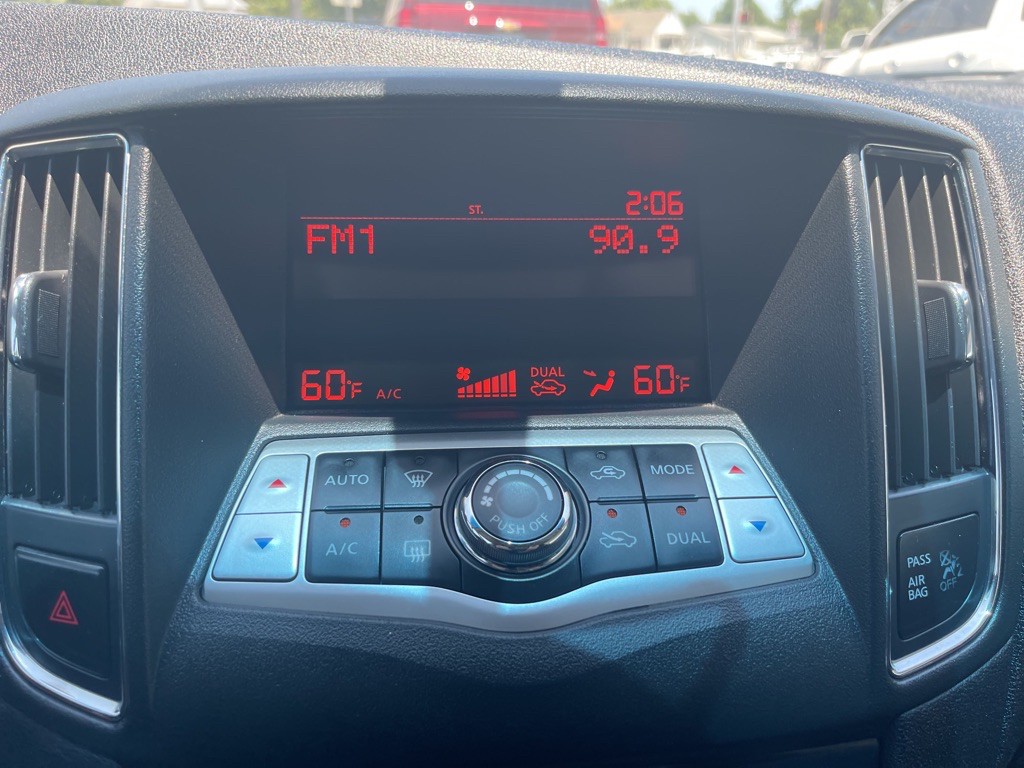 2014 Nissan Maxima Image 18