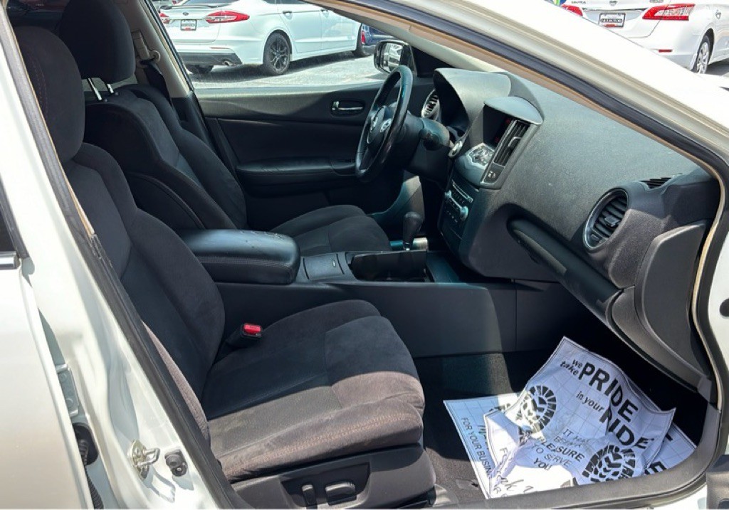 2014 Nissan Maxima Image 43