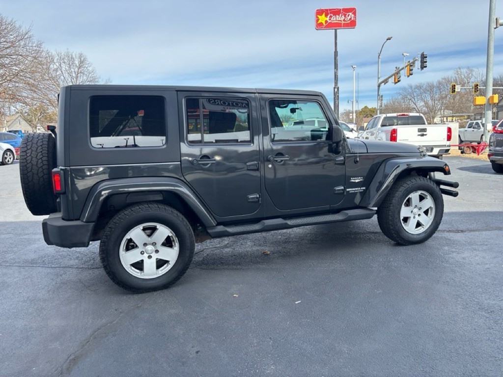 2010 Jeep Wrangler Unlimited Image 5
