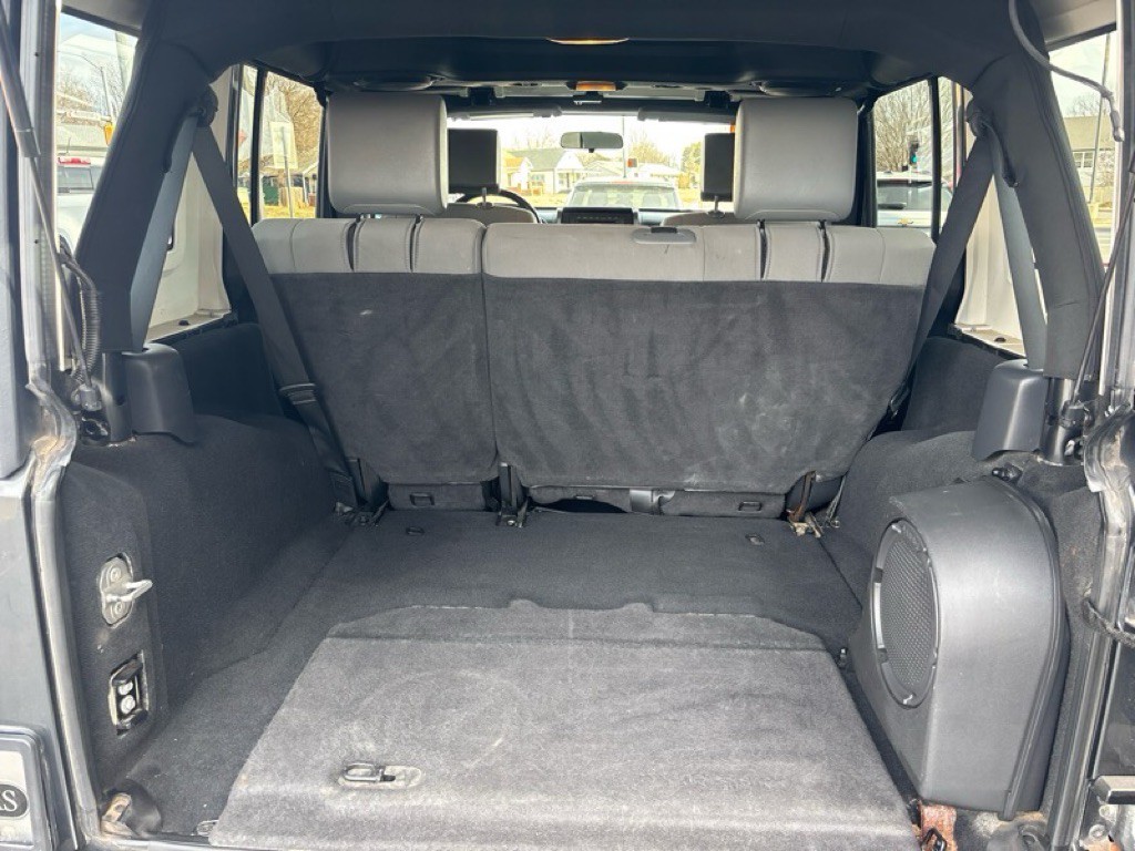 2010 Jeep Wrangler Unlimited Image 15