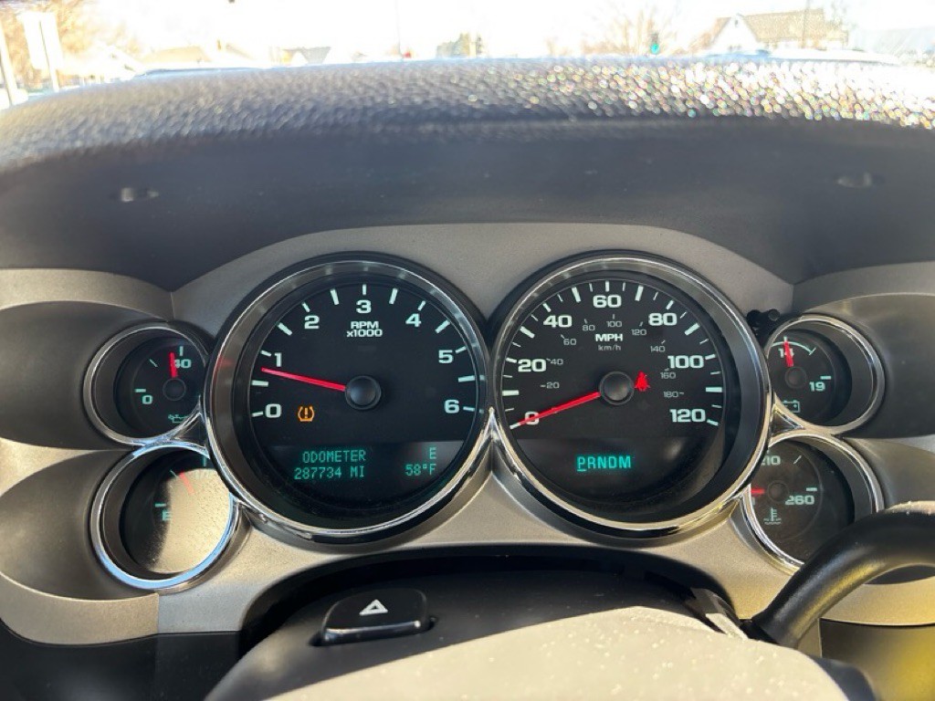 2011 GMC Sierra Image 11