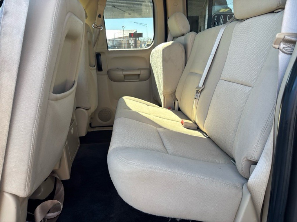 2011 GMC Sierra Image 16