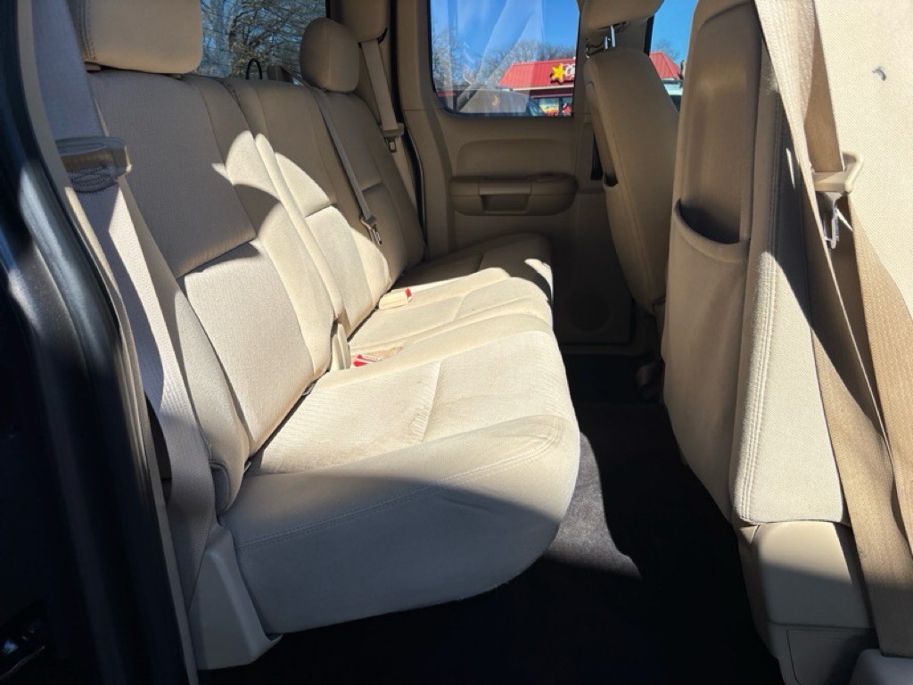 2011 GMC Sierra Image 18