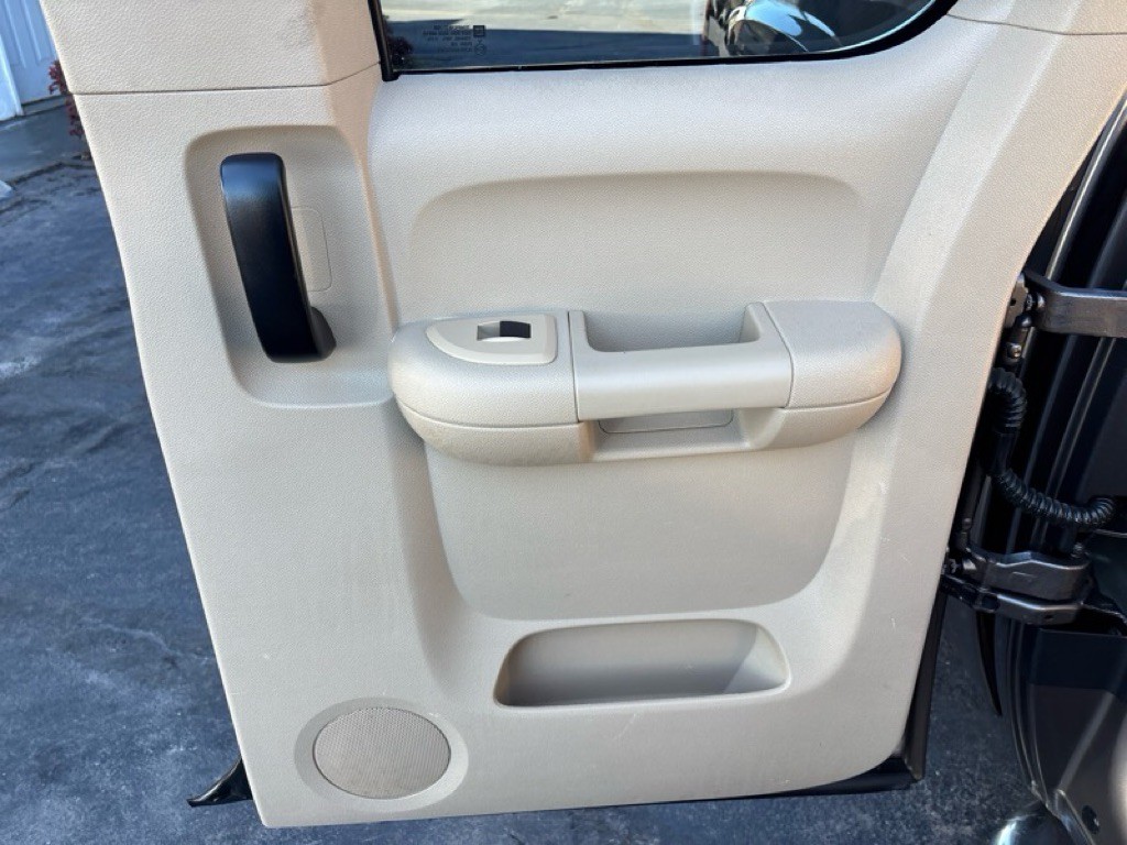 2011 GMC Sierra Image 19