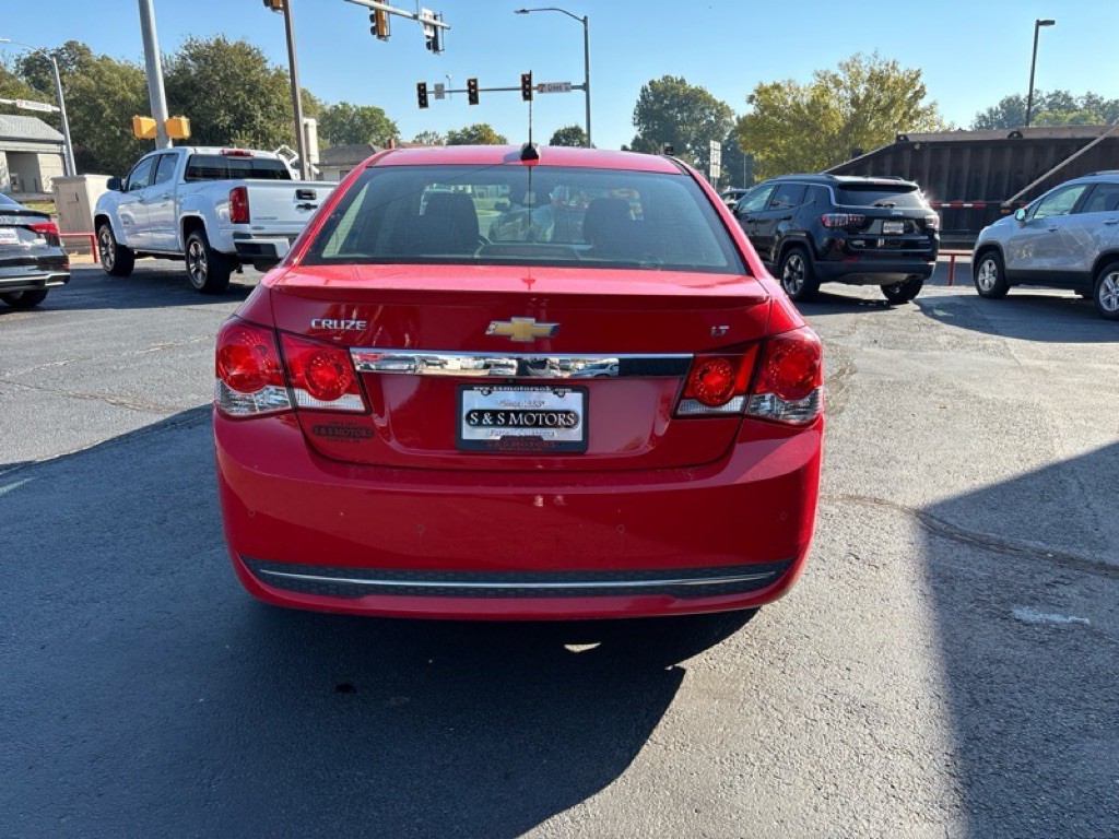 2015 Chevrolet Cruze Image 4