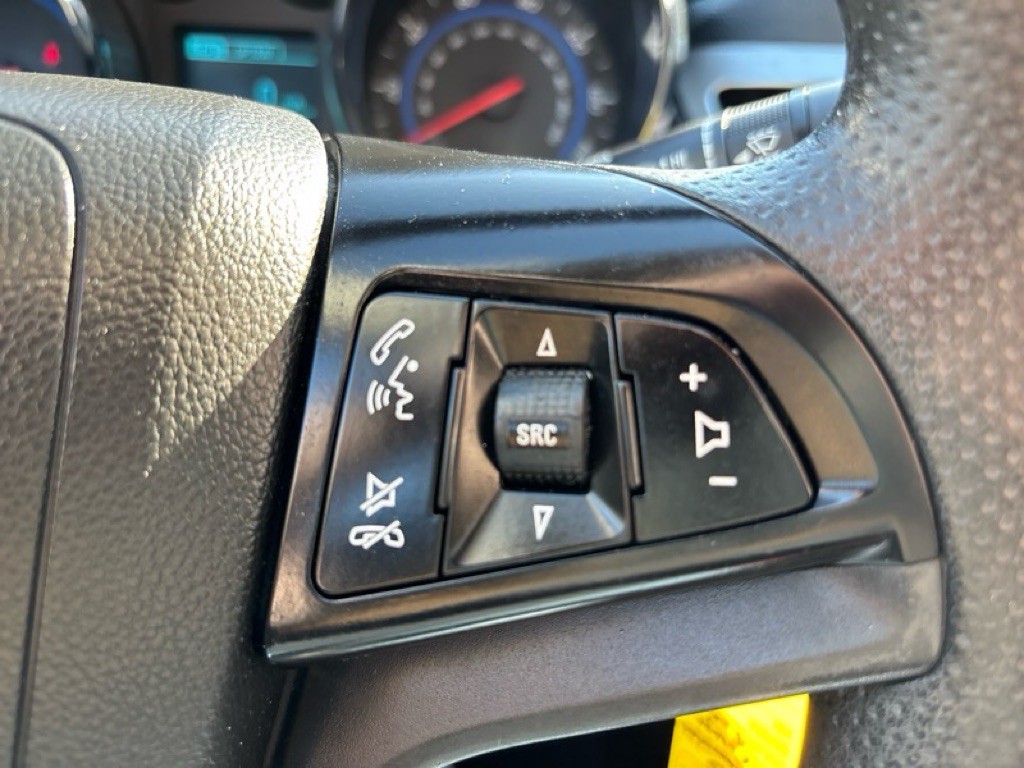 2015 Chevrolet Cruze Image 13