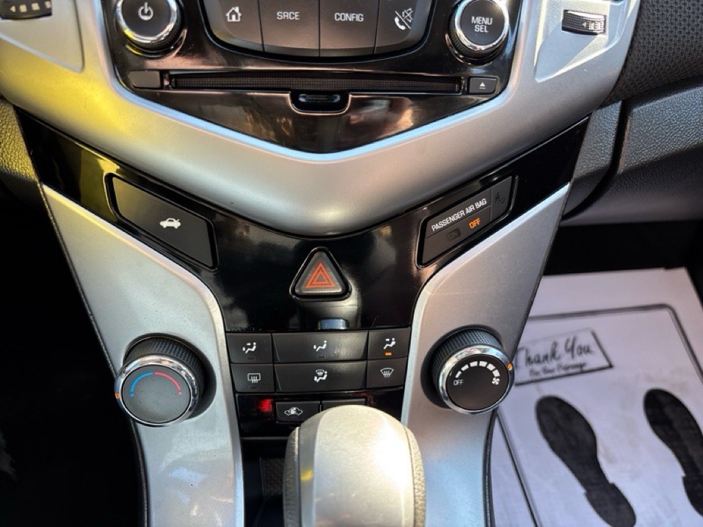 2015 Chevrolet Cruze Image 15