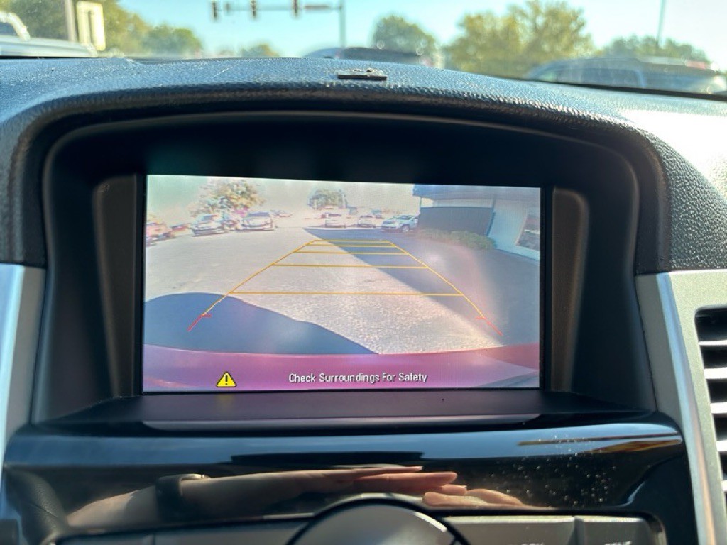 2015 Chevrolet Cruze Image 16