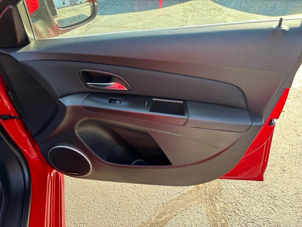 2015 Chevrolet Cruze Image 24