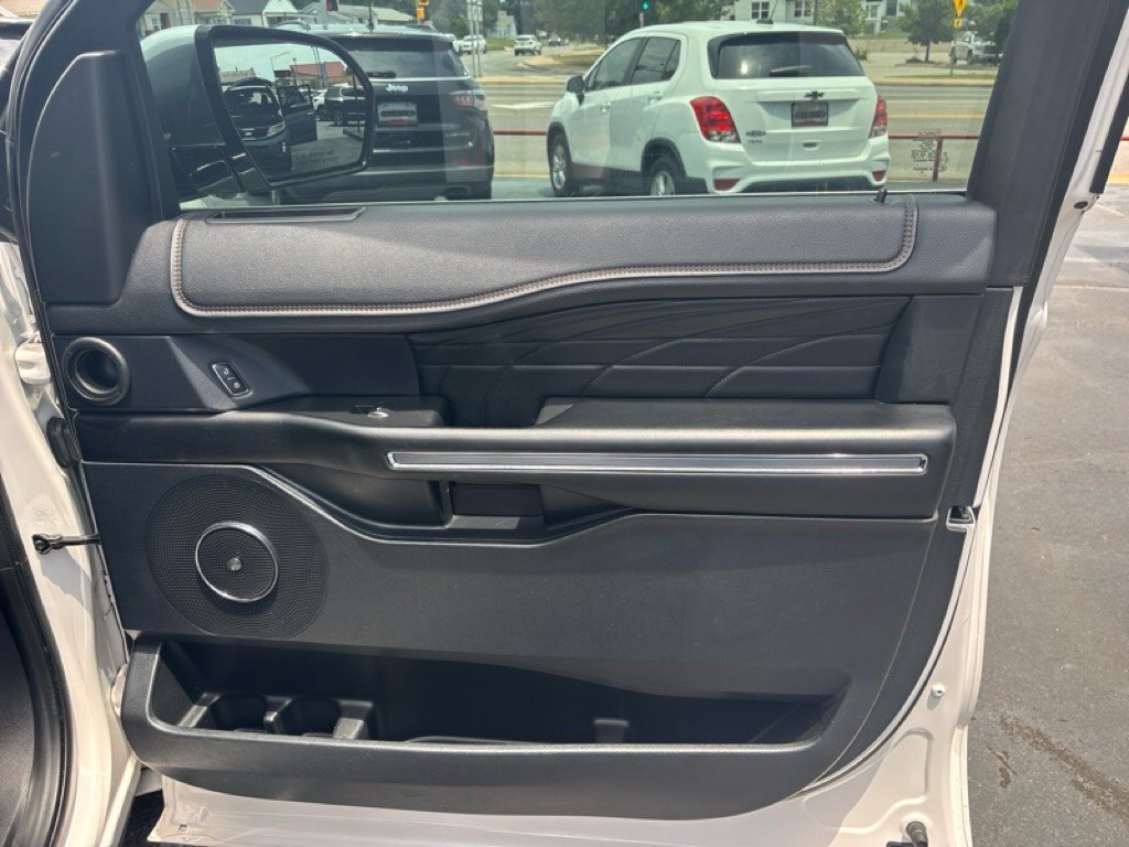 2019 Ford Expedition Image 25