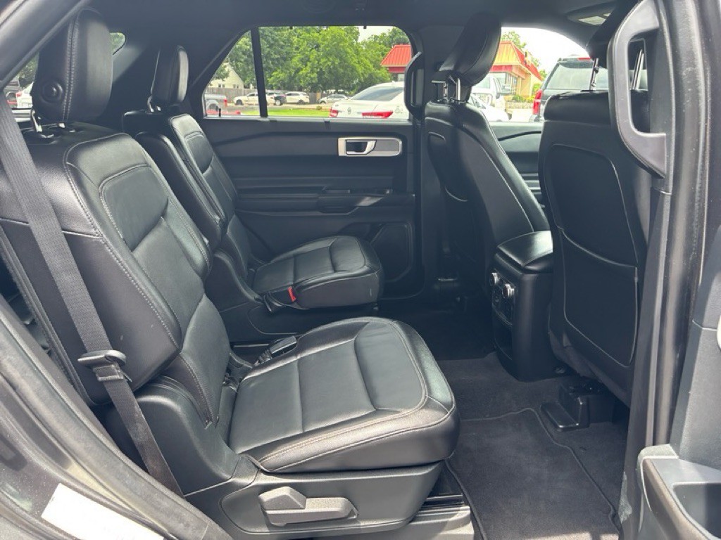 2020 Ford Explorer Image 21