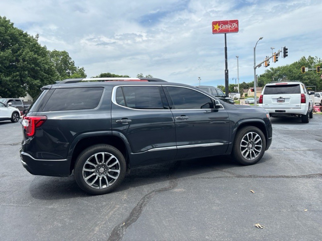 2022 GMC Acadia Image 5