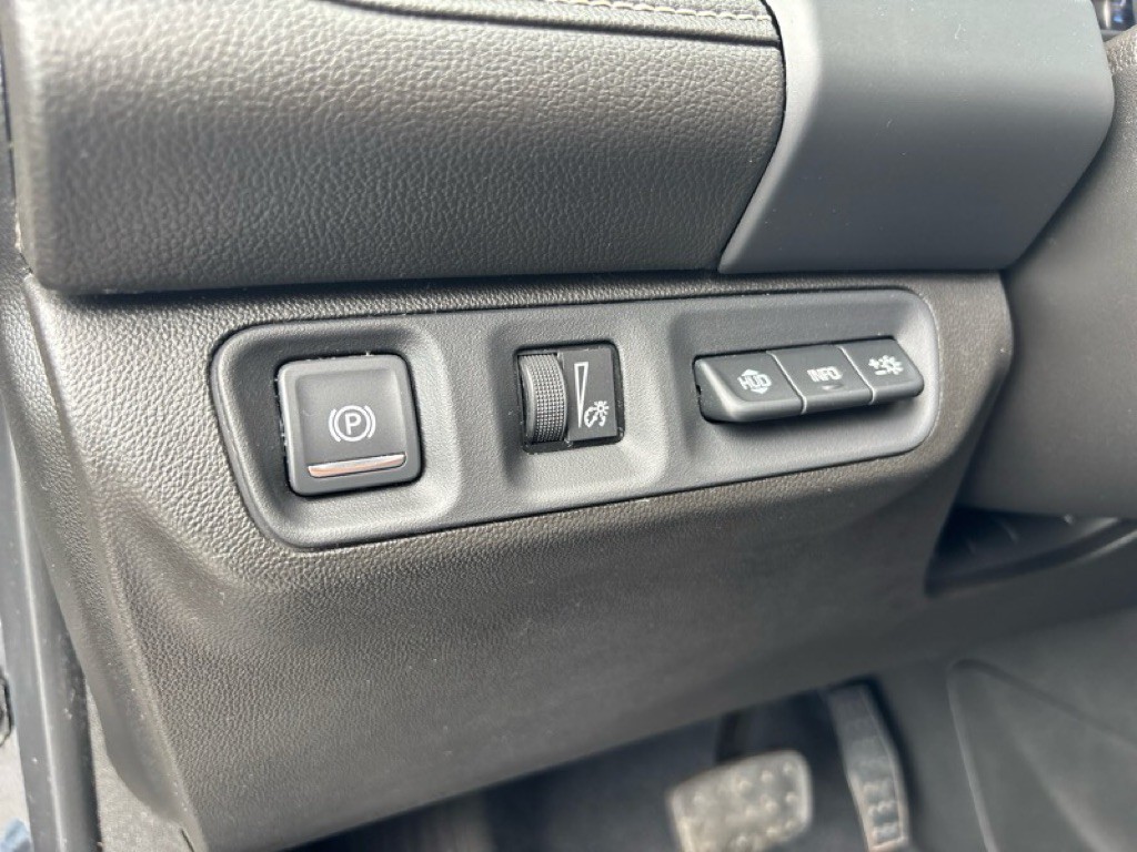 2022 GMC Acadia Image 11