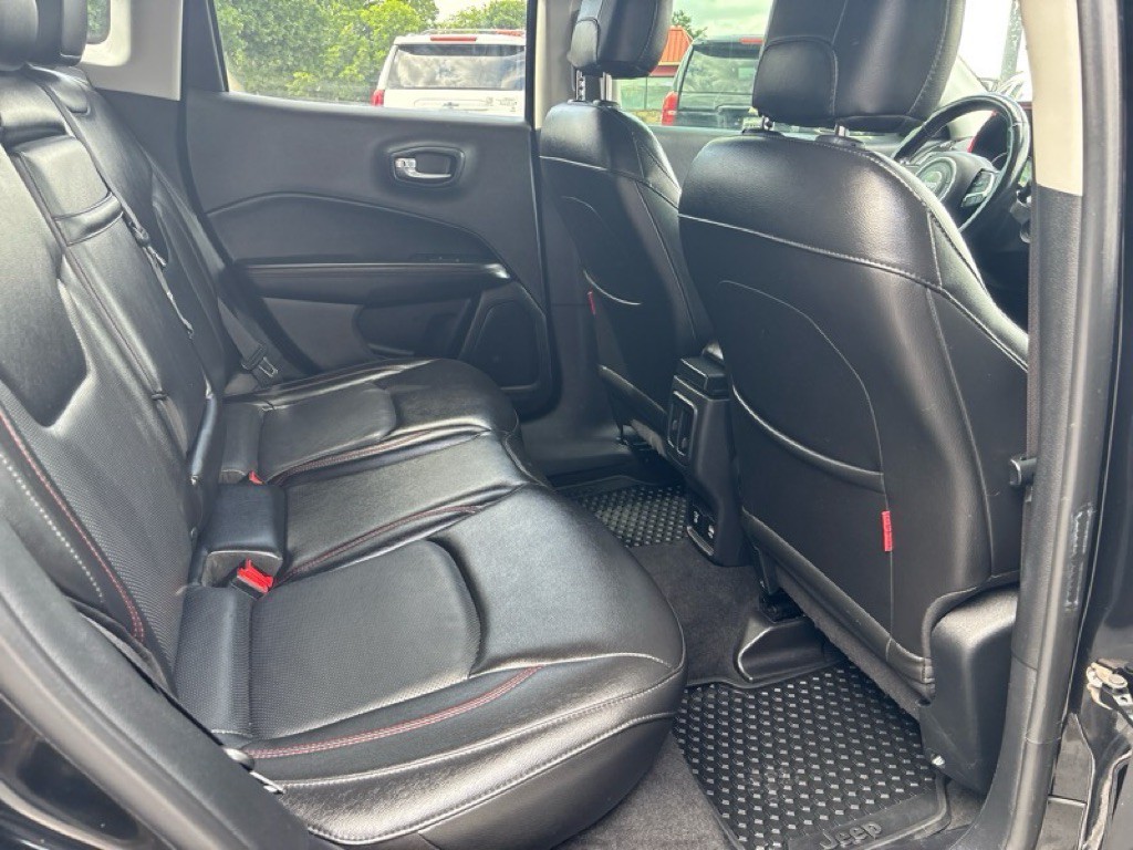 2018 Jeep Compass Image 22