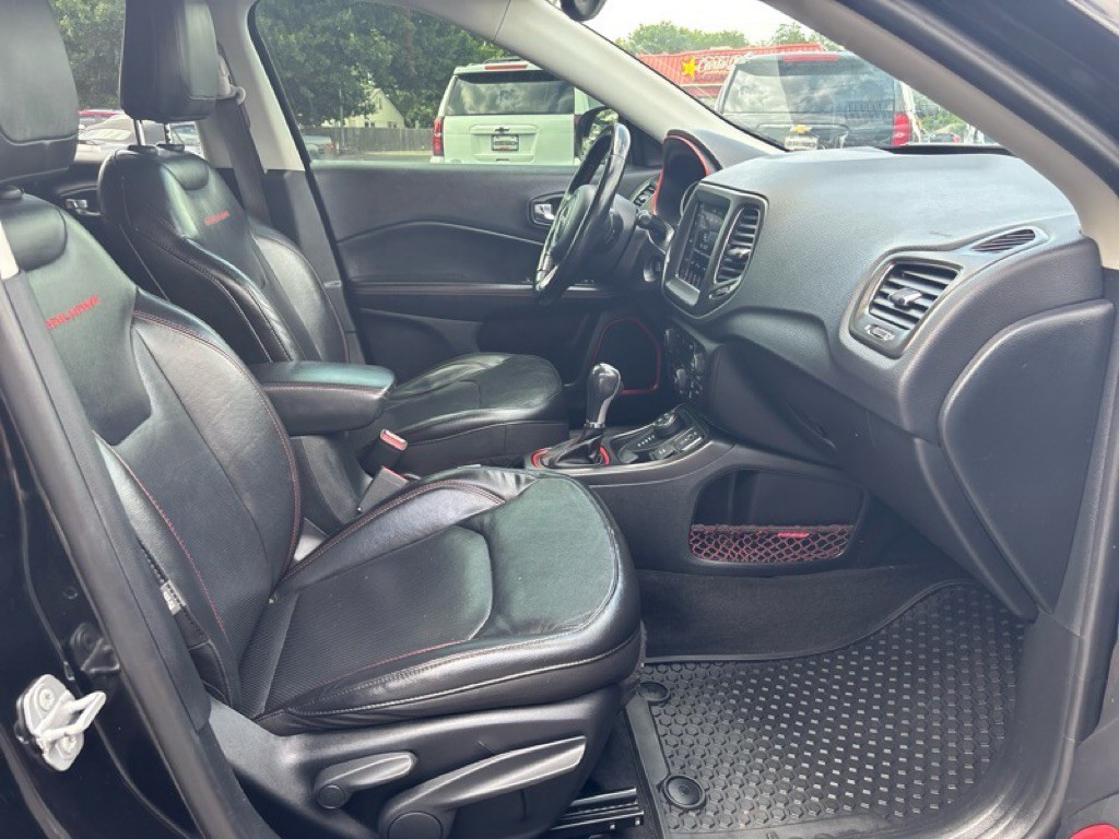 2018 Jeep Compass Image 24
