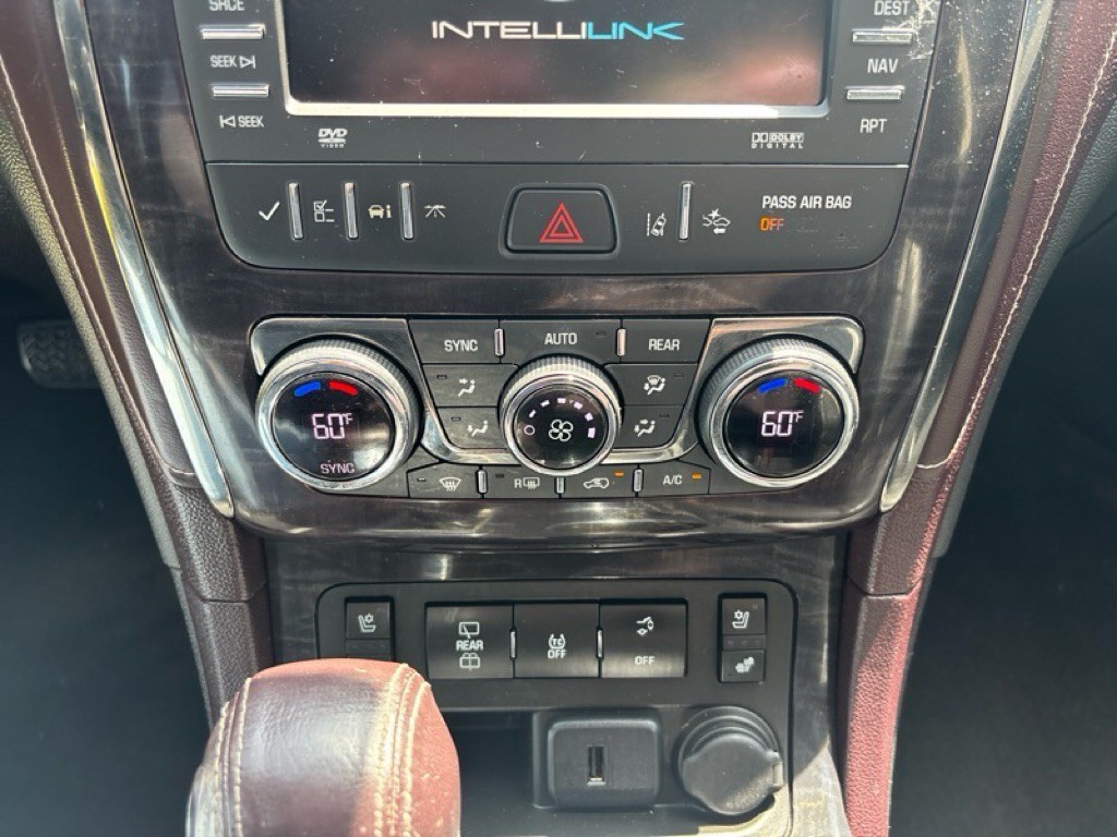 2016 Buick Enclave Image 16
