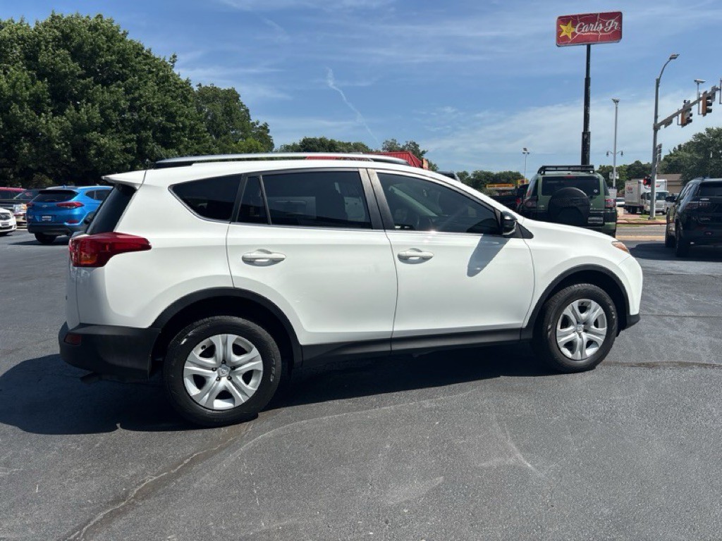 2015 Toyota Rav4 Image 5
