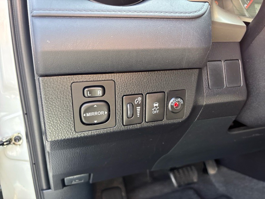 2015 Toyota Rav4 Image 10