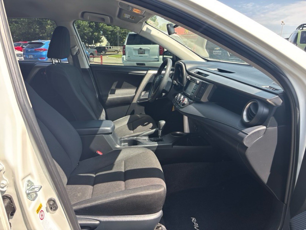 2015 Toyota Rav4 Image 22